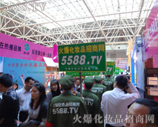 �𱬾W(w��ng)����W(w��ng)�j(lu��)���̵ĺ�ĸ