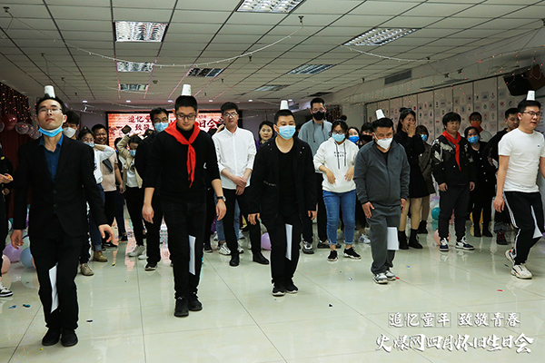 ��׷��ͯ�ꡤ�¾��ഺ���𱬾W(w��ng)4���f���Օ�(hu��)�A�M(m��n)�e�k