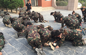 朋友一生一起走，那些日子不再有