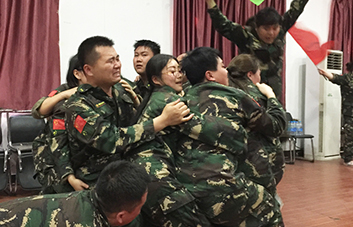 只有咬牙堅持，才會有希望！