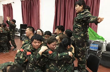 障礙與失敗都將被打??！永不言退，我們是最好的團隊！