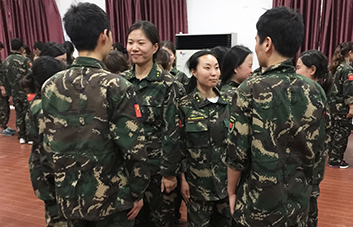 學(xué)會贊美，收獲一份真心；