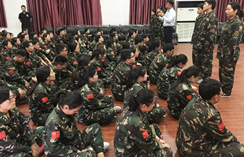 干部招聘，領(lǐng)袖現(xiàn)場兌現(xiàn)承諾！