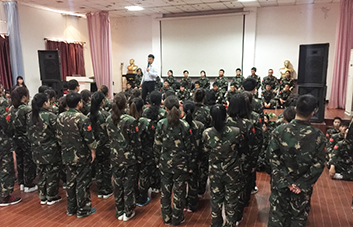 領(lǐng)導(dǎo)者是團隊的核心，一言一行都是表率！