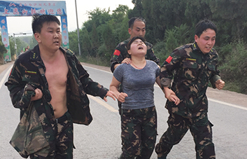 15公里徒步磨礪，火爆網(wǎng)鑄就精英團隊挑極限！