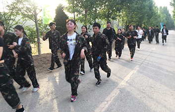 火爆人不拋棄、不放棄、勇往直前！