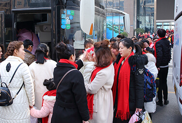 ��10���꣬�𱬼����������(du��)��܇(ch��)���@����һ������